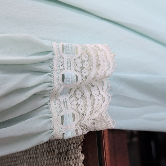 Vintage 70s Olga Peignoir Set In Mint - Picture 7 of 9